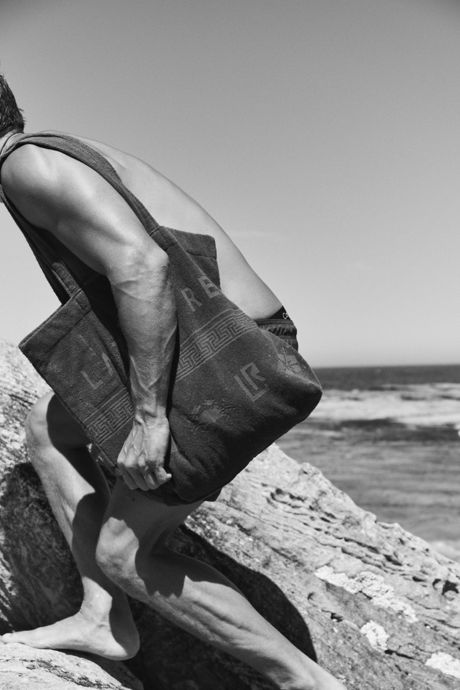 no.4 island memoirs tote